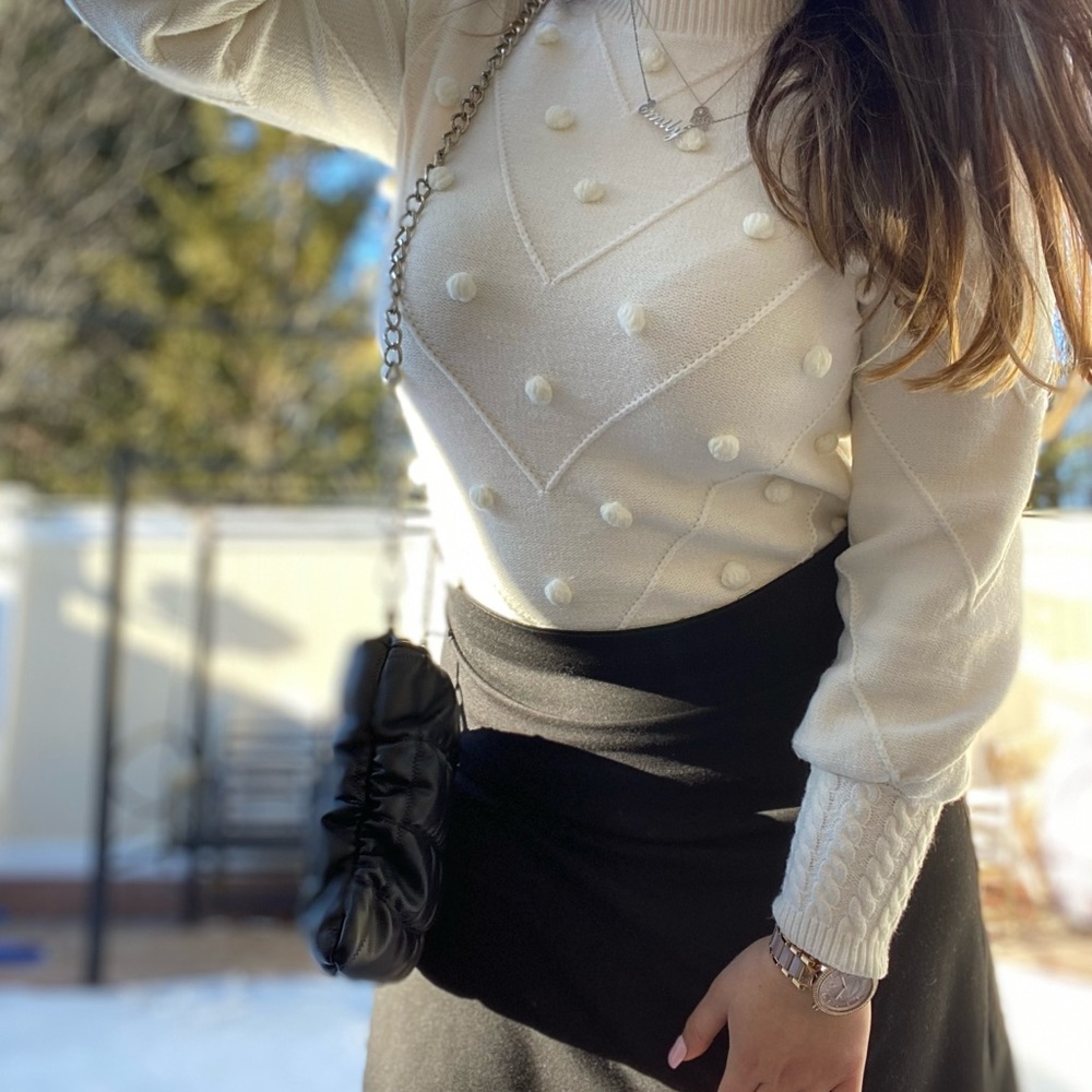 Pompom sweater